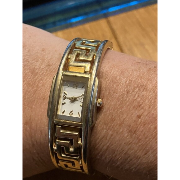 LDA DPR Watch Greek Key bracelet Hinge Clamp Gold Tone, New Battery, Works - Picture 5 of 6